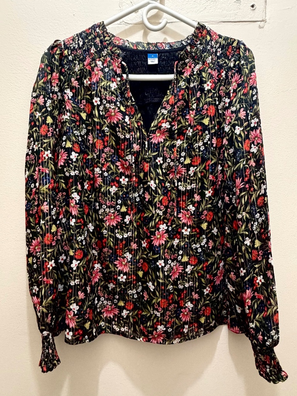 Old Navy Smocked Floral Shine Blouse Size Medium